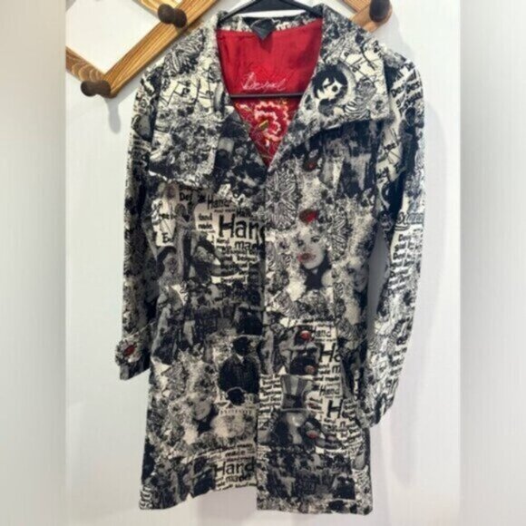 RARE - VINTAGE Desigual Black and White Graphic Women's Coat - Picture 5 of 16